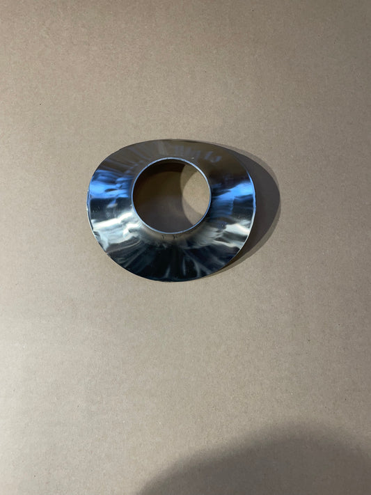 Sadel i rostfritt syrafast stål (1.4404) / Huvudrör Ø306mm- Avstick Ø256mm