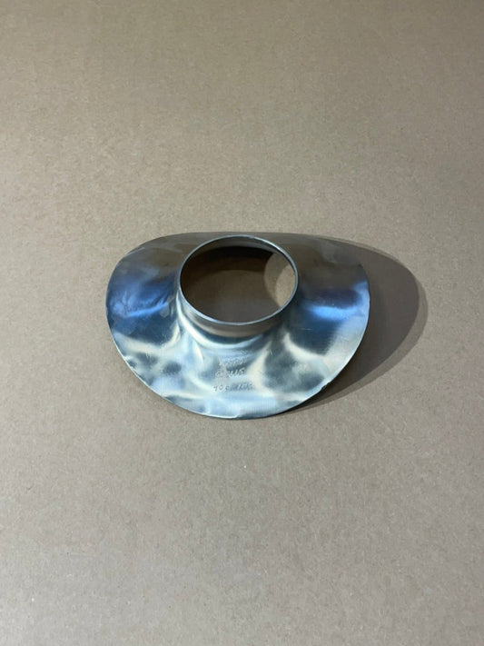 Sadel i rostfritt syrafast stål (1.4404) / Huvudrör Ø356mm- Avstick Ø104mm