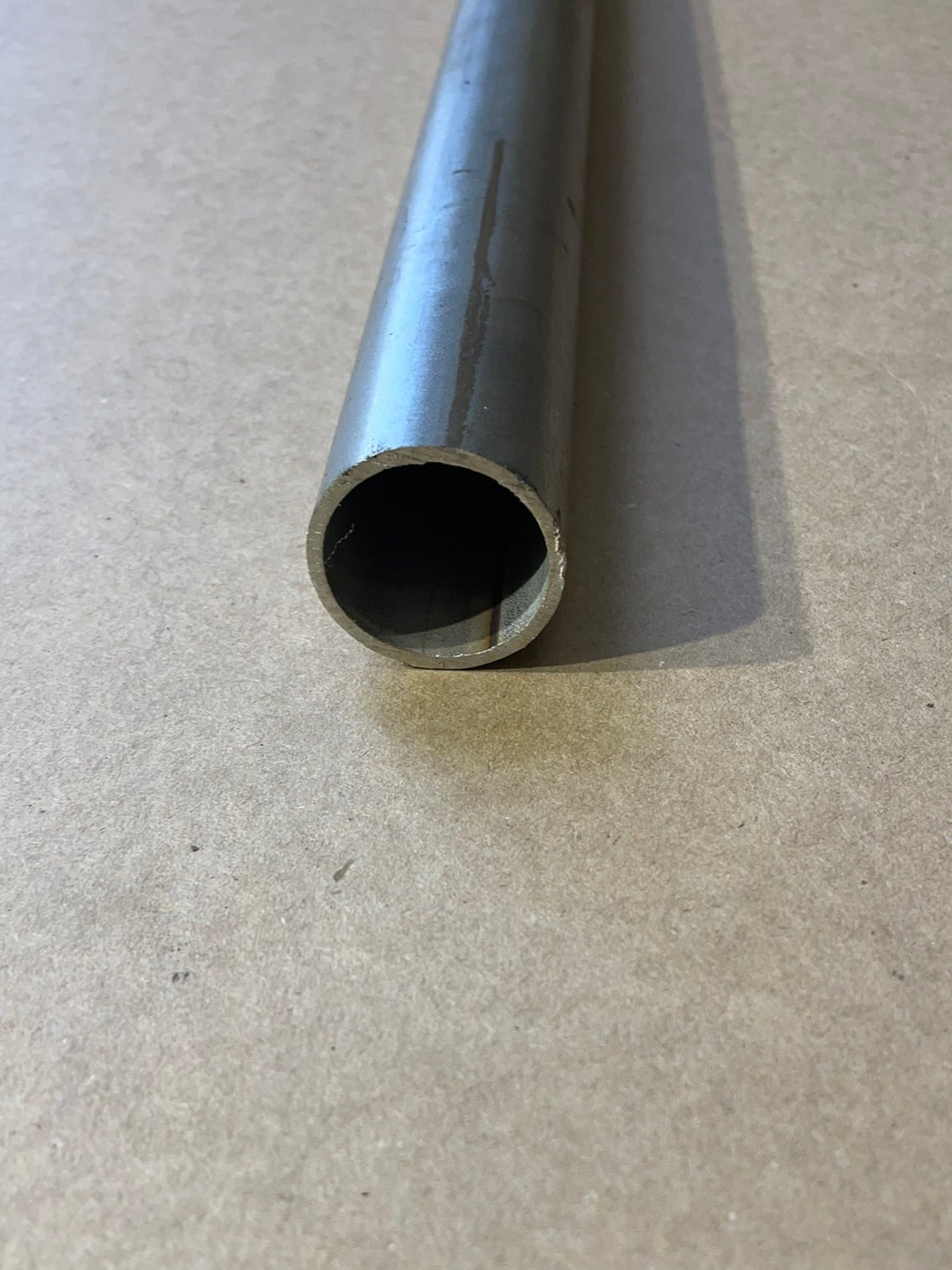 Rör i material 1.4307 - Rostfritt material – Ø30 mm x 2 mm glödat